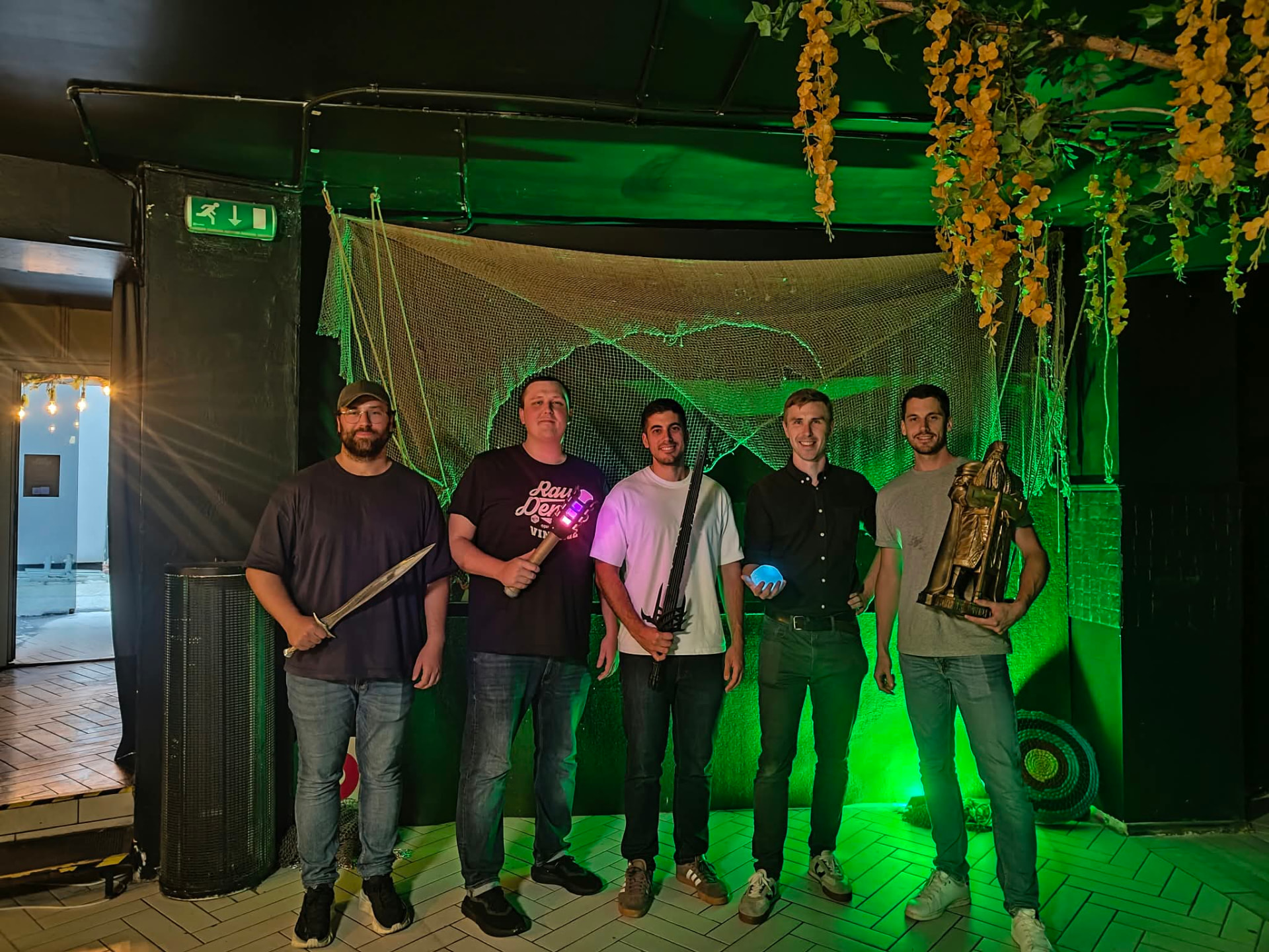 Gredzenu pavēlnieks: Hobbita stāsts rekordisti — komanda no Zviedrijas